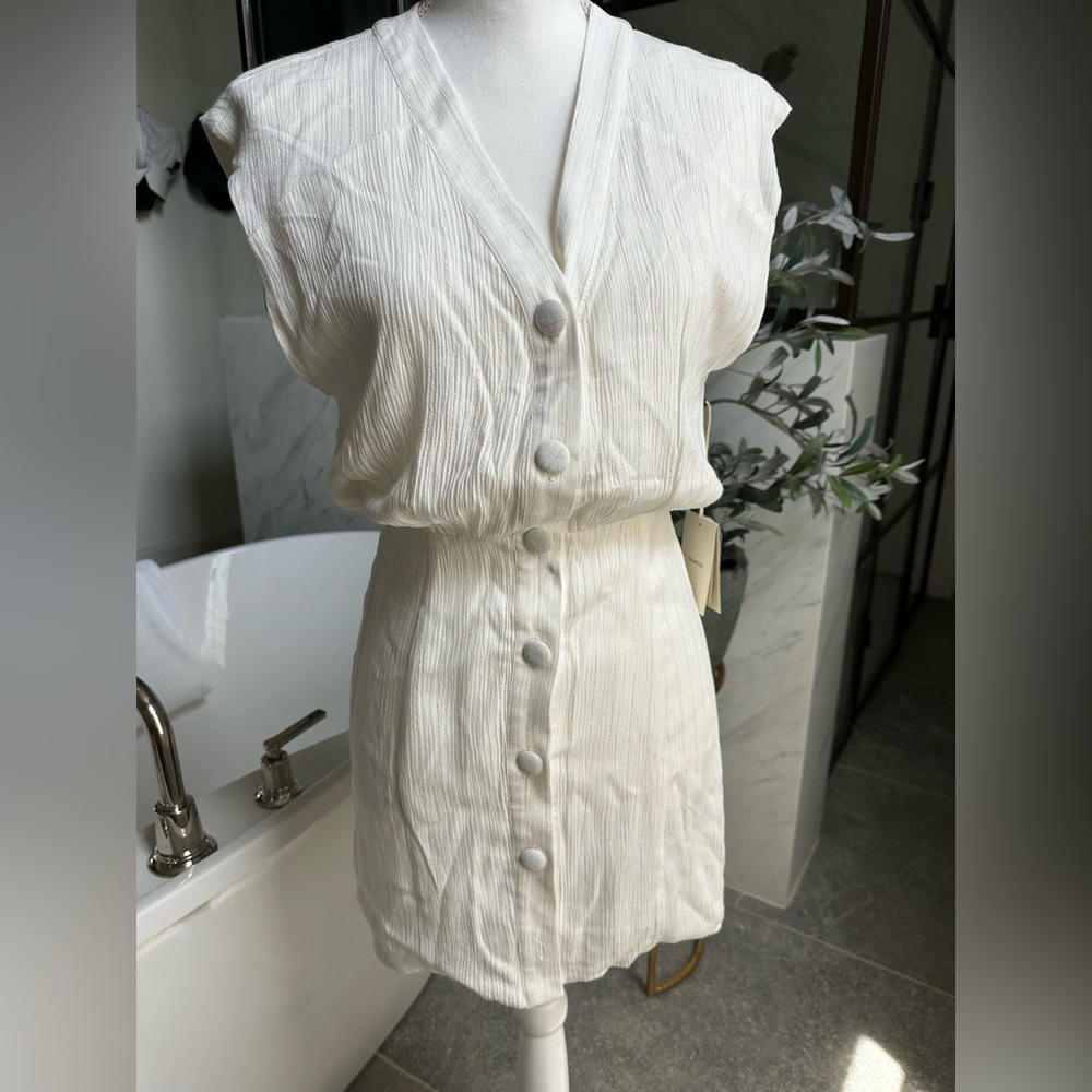 🤍🩶TULAROSA🤍 white breezy jumper, SIZE XS